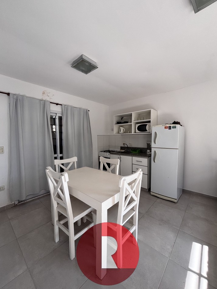 DEPARTAMENTO 2AMB EN MAR DE OSTENDE UNA CUADRA AL MAR