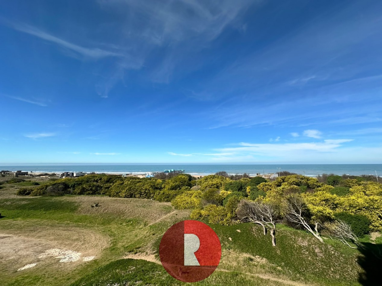 DEPARTAMENTO 3 AMB PINAMAR CON VISTA PLENA AL MAR (C)