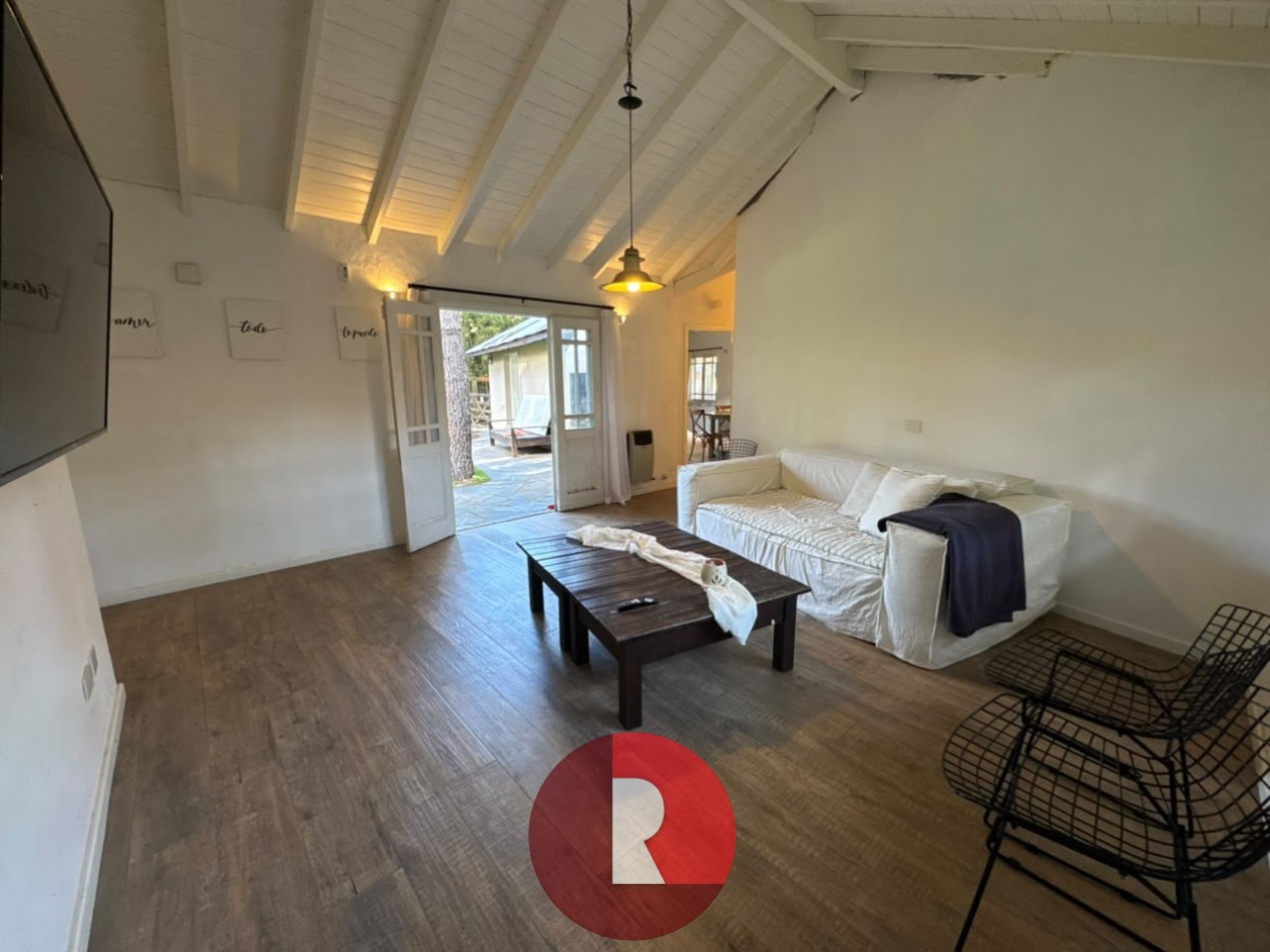 CASA 4 AMBIENTES PINAMAR NORTE