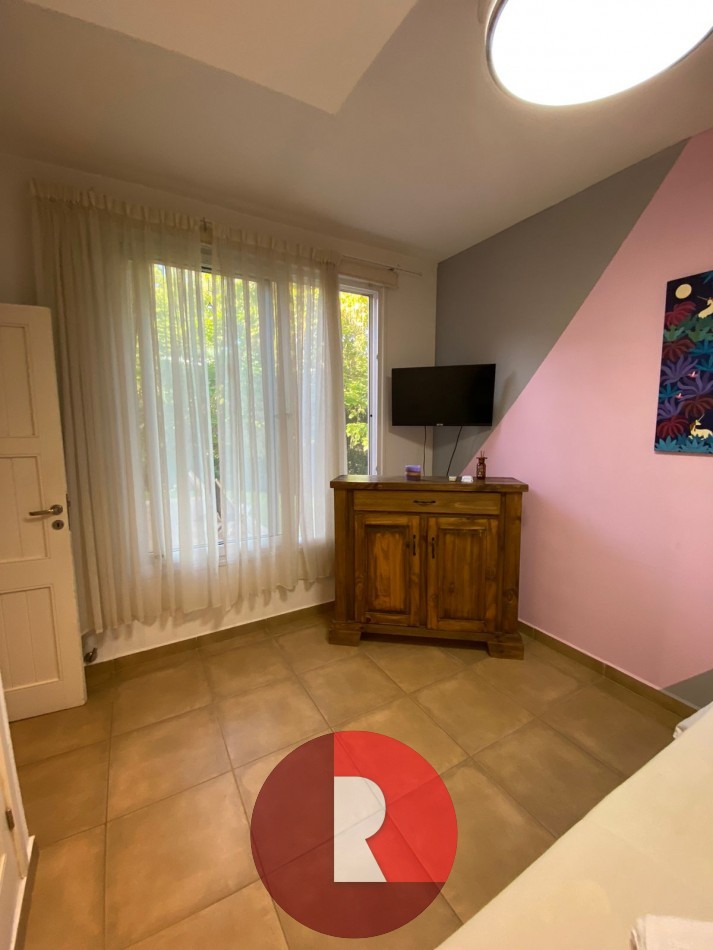 CASA CON PISCINA EN CARILO