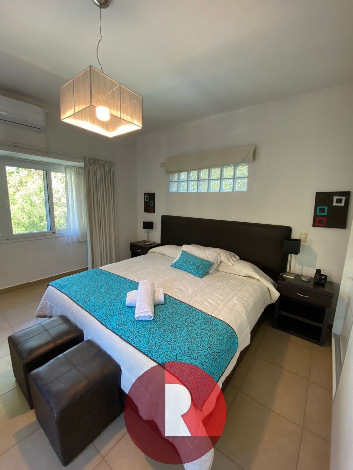 CASA CON PISCINA EN CARILO