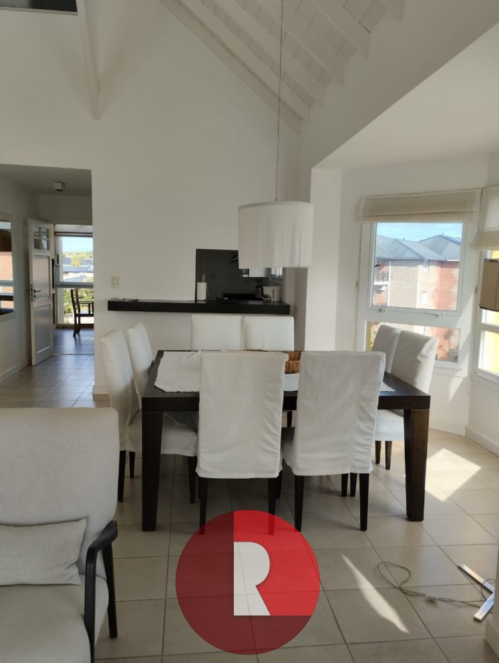 Departamento duplex en Carilo - Vista franca al Mar (c)