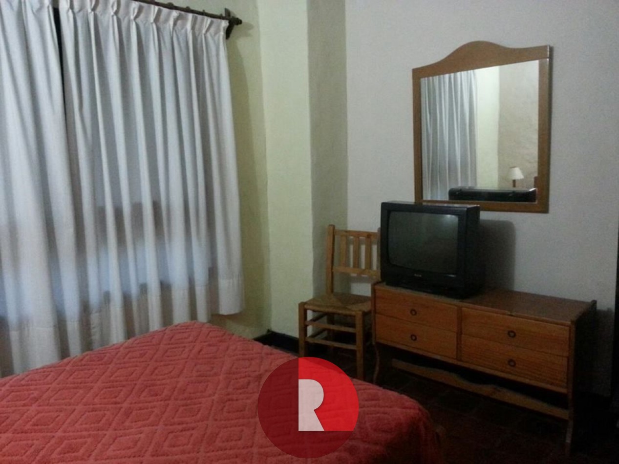 Departamento con cochera y dependencia de Servicio en Pinamar