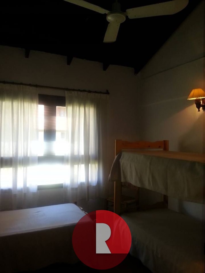 Departamento con cochera y dependencia de Servicio en Pinamar