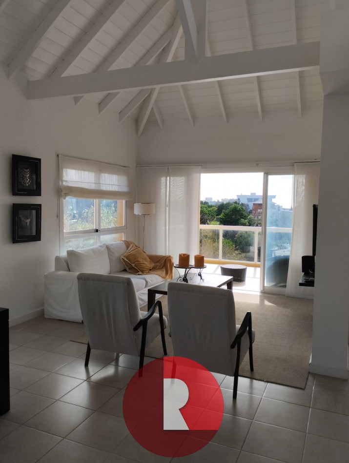 Departamento duplex en Carilo - Vista franca al Mar (c)