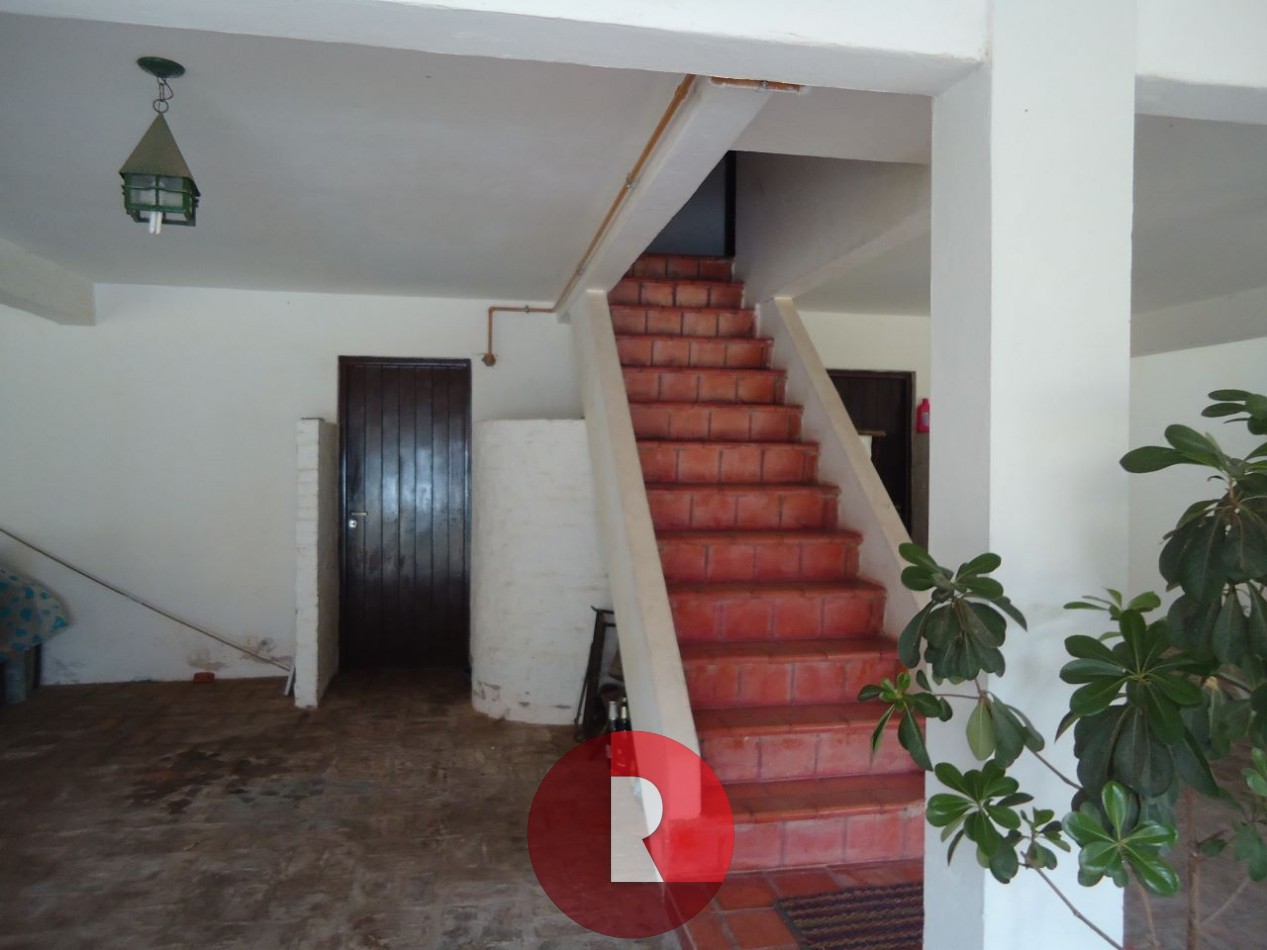 Departamento con cochera y dependencia de Servicio en Pinamar
