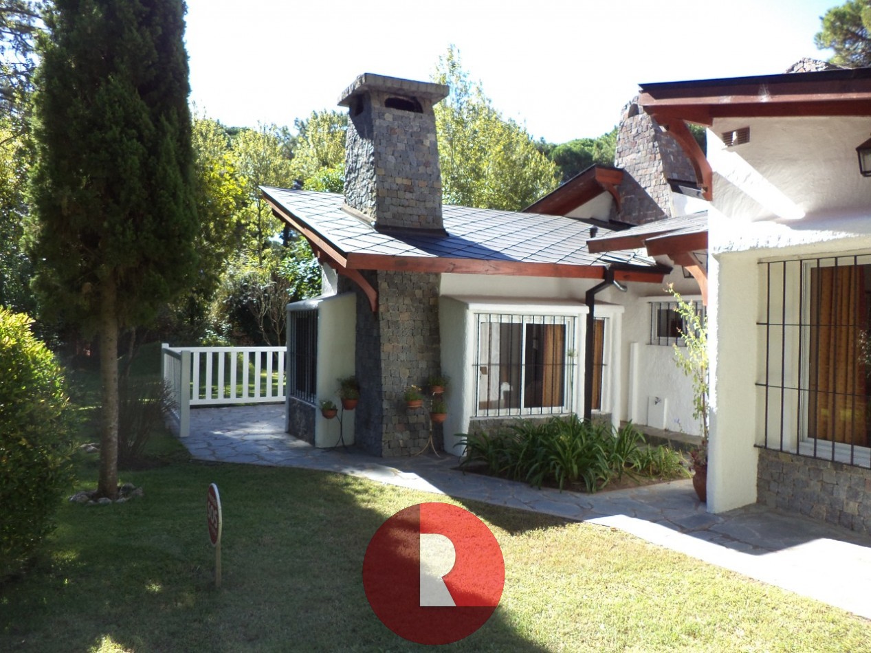 CASA DE UNA PLANTA EN CARILO