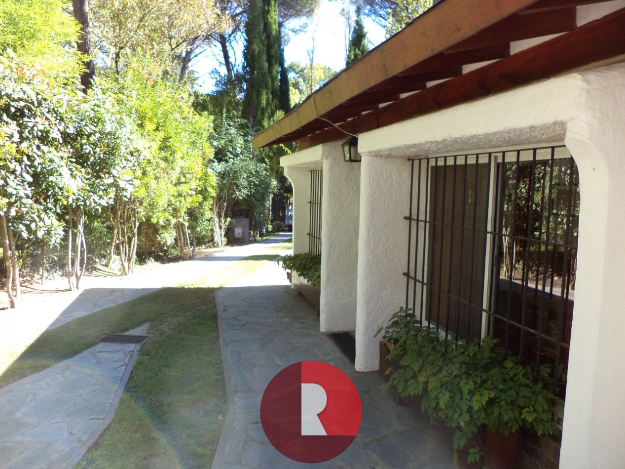 CASA DE UNA PLANTA EN CARILO