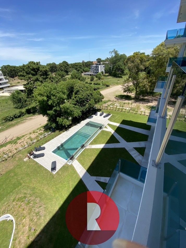 Departamento 2 ambientes (2A) NESTING PINAMAR. Frente. Incluye Cochera Cubierta.