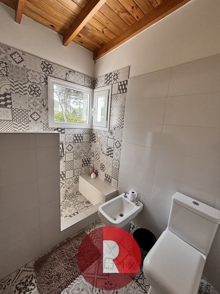 CASA ALAMOS II - DE LA DERIVA - PINAMAR