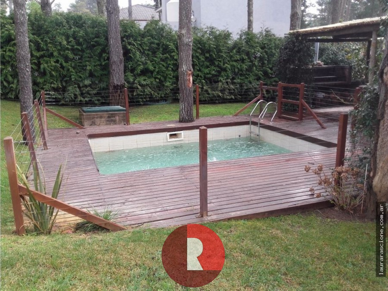 CASA EN PINAMAR NORTE  con piscina