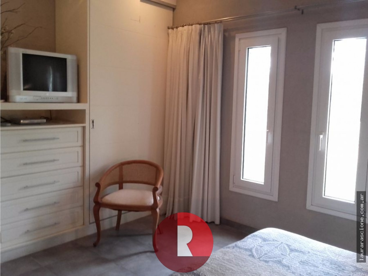 CASA EN PINAMAR NORTE  con piscina