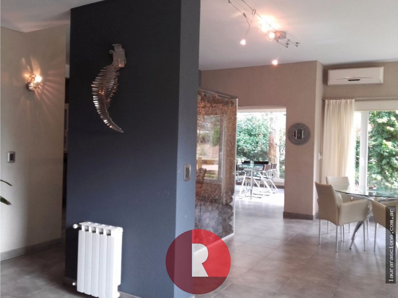 CASA EN PINAMAR NORTE  con piscina