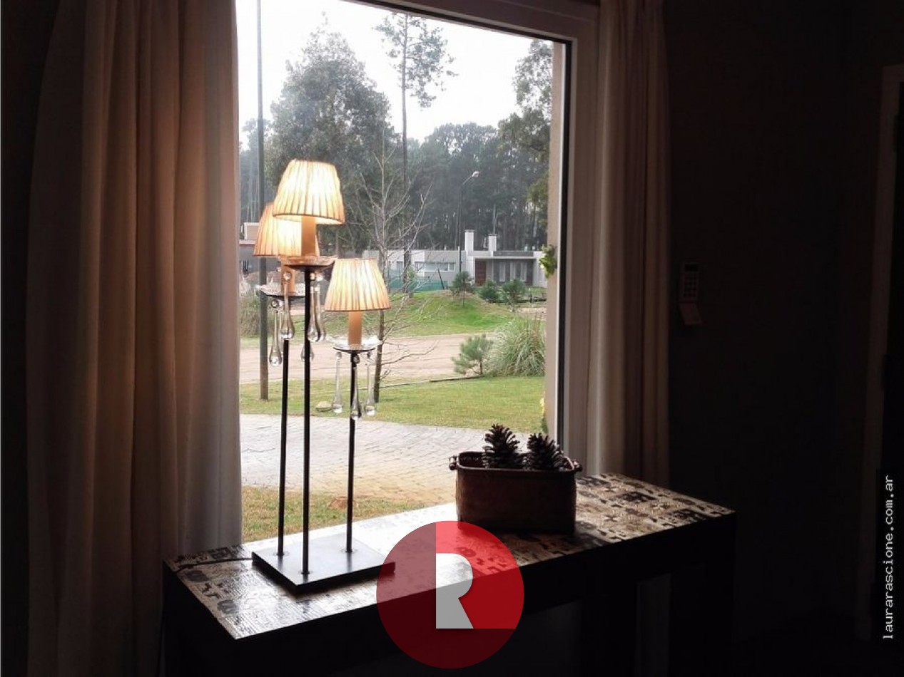 CASA EN PINAMAR NORTE  con piscina