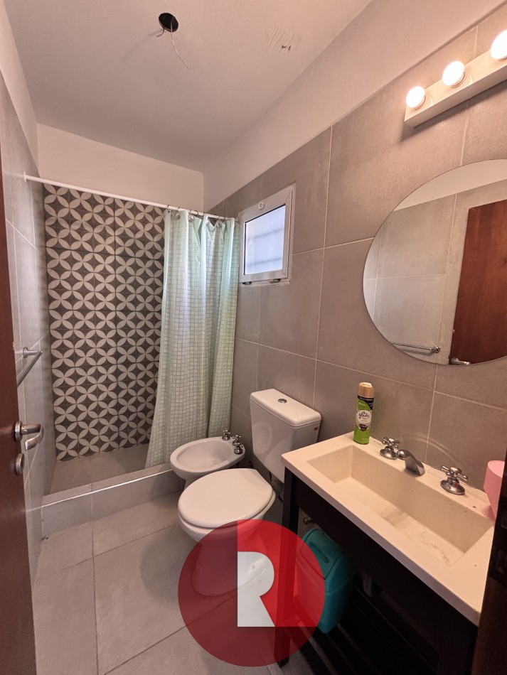DEPARTAMENTO 2AMB EN MAR DE OSTENDE UNA CUADRA AL MAR