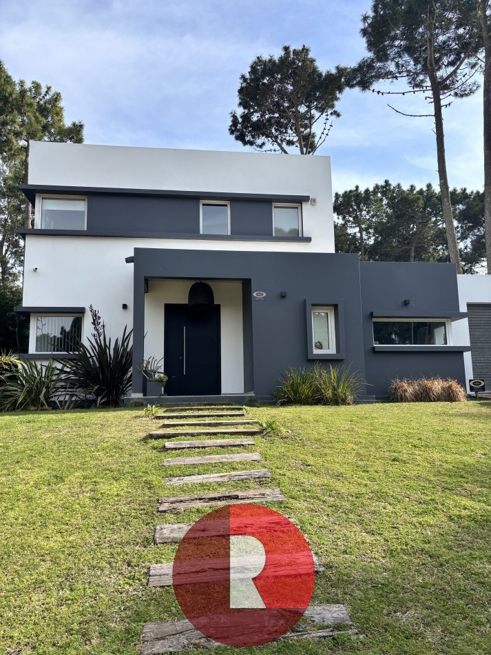 CASA ALAMOS II - DE LA DERIVA - PINAMAR