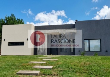 CASA A ESTRENAR DE 5 AMBIENTES BARRIO NAYADES